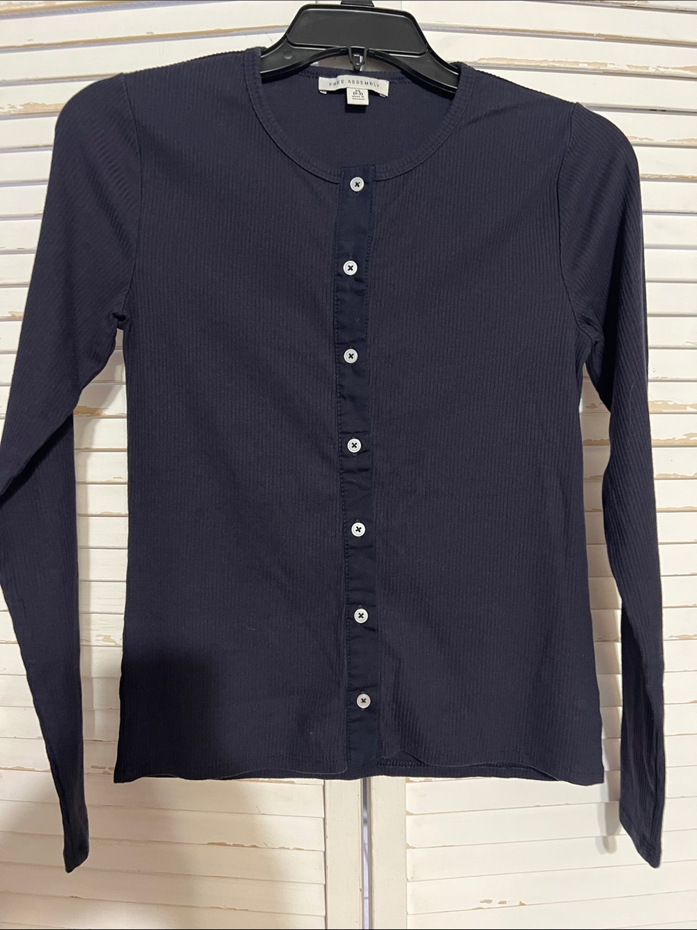 Free Assembly Navy Ribbed Long-Sleeve Button Front Top XS
